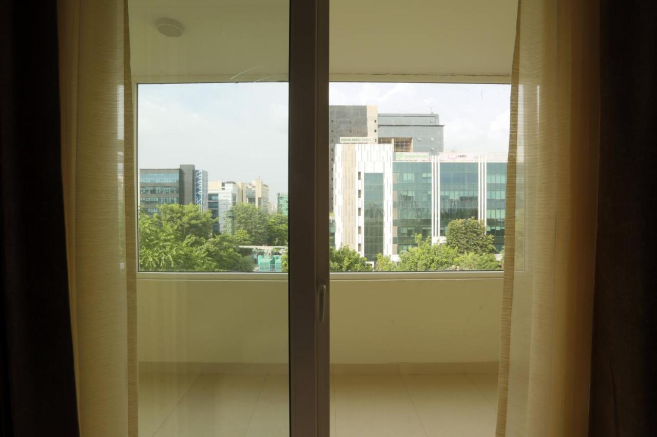 Hotel Sakura By Maps Gurgaon Dış mekan fotoğraf